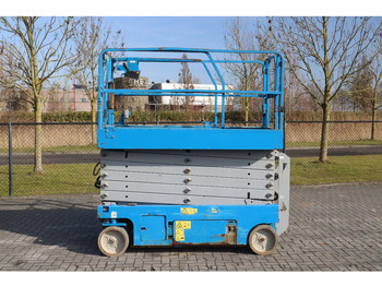 Scissor lift GENIE