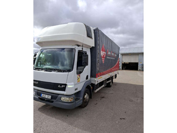 Curtain side truck DAF