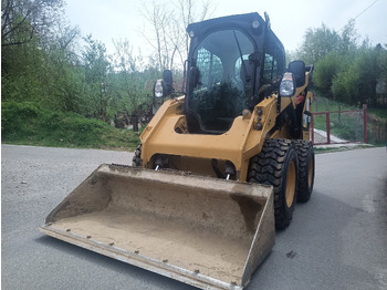 Skid steer loader CATERPILLAR 262 D XPS: picture 3