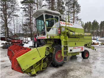 Combine harvester CLAAS Dominator