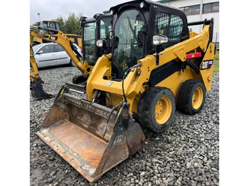 Skid steer loader CATERPILLAR