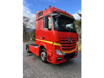 Tractor truck MERCEDES-BENZ Actros 1845