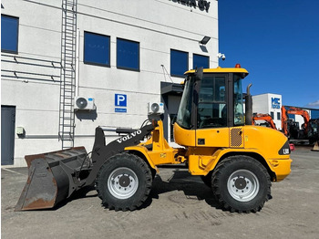 Wheel loader VOLVO L30B