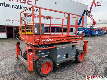 Scissor lift SKYJACK