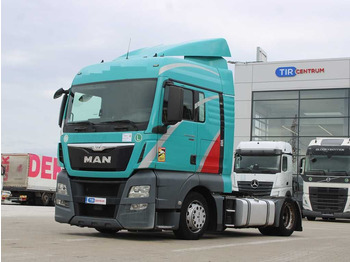 Tractor truck MAN TGX 18.400