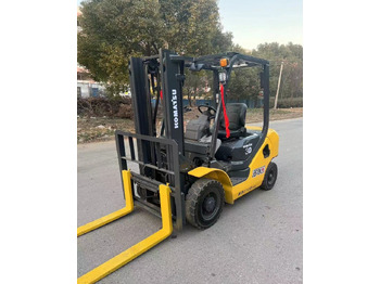 Diesel forklift Komatsu 30 30 [ Copy ]: picture 3