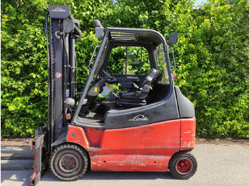 Electric forklift LINDE E