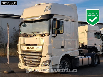 Tractor truck DAF XF 530