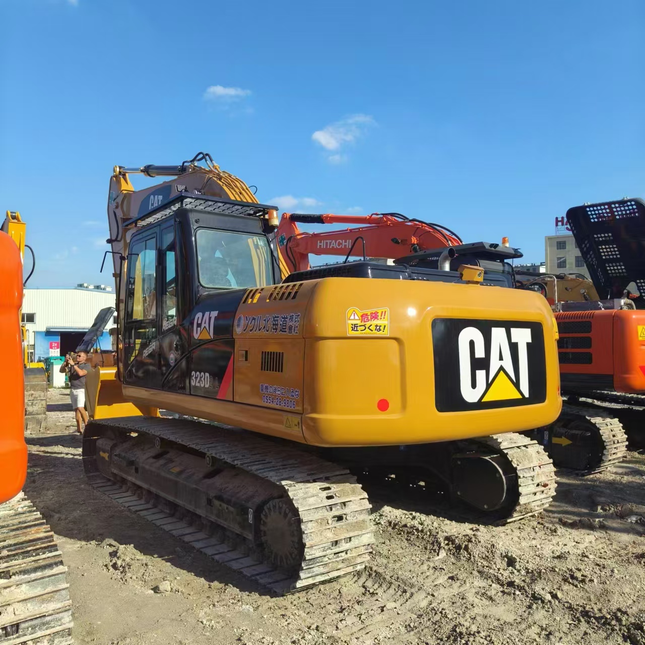 Crawler excavator CATERPILLAR 323D: picture 5 Crawler excavator CATERPILLAR 323D: picture 5