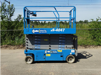 Scissor lift GENIE