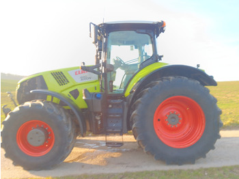 Farm tractor CLAAS Axion 830