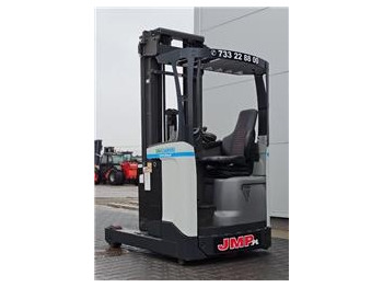 Reach truck UNICARRIERS