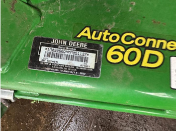 Farm tractor JOHN DEERE 2038R: picture 3