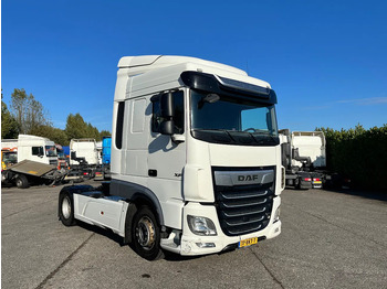 Tractor truck DAF XF 450