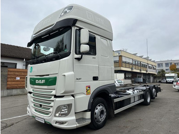 Container transporter/ Swap body truck DAF XF 106 450