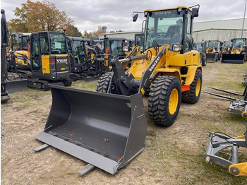 Volvo L 30 G MIETE / RENTAL leasing Volvo L 30 G MIETE / RENTAL: picture 2