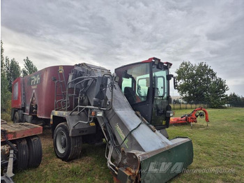 Forage mixer wagon