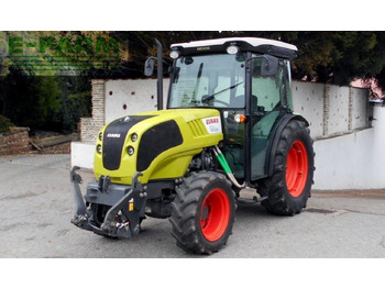 Farm tractor CLAAS Nexos