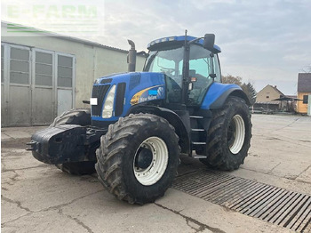 Farm tractor NEW HOLLAND T8040