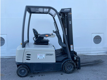 Electric forklift CROWN