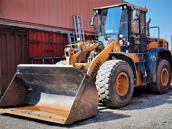 Wheel loader HYUNDAI