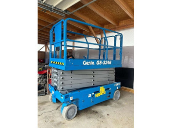 Scissor lift GENIE