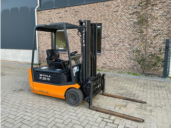 Electric forklift STILL R20