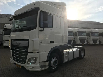 Tractor truck DAF XF 440