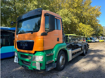 Skip loader truck MAN TGS 26.400