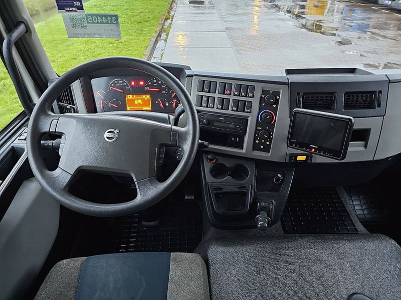 Box truck Volvo FL 210.16: picture 8