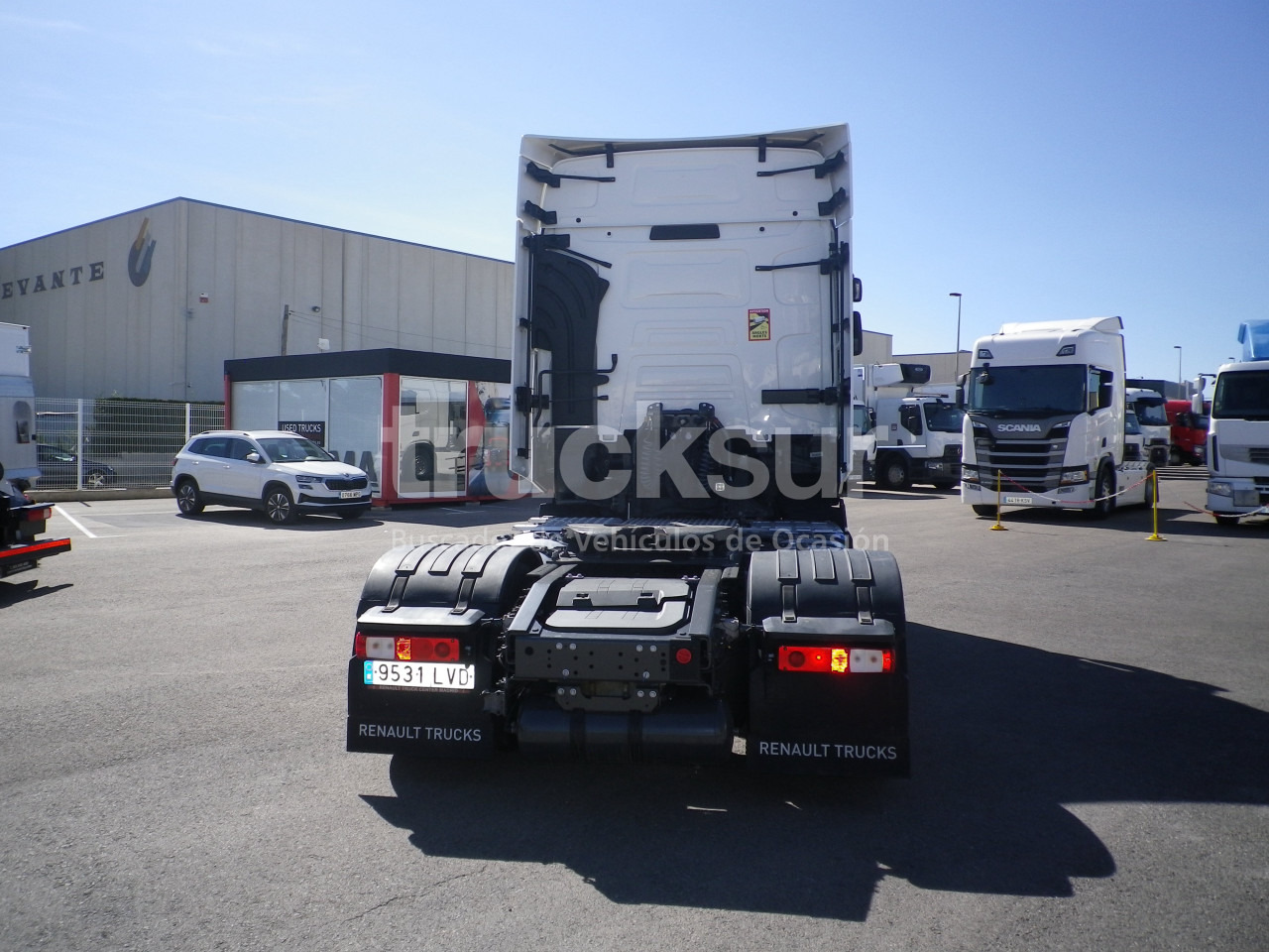 Tractor truck RENAULT T520 HIGH SLEEPER CAB: picture 8