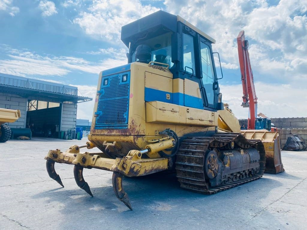 Crawler loader CAT 963 C: picture 6