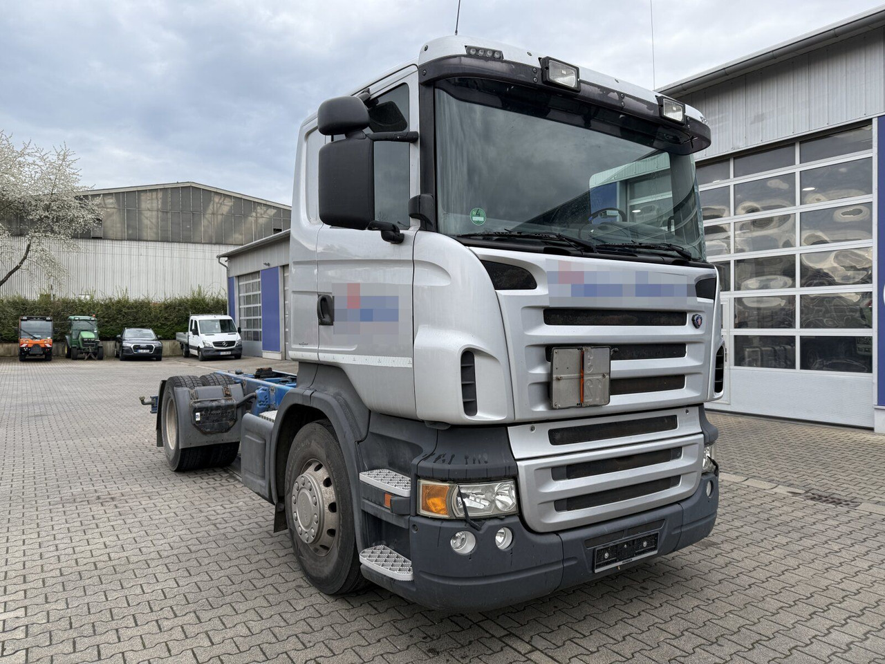 Tanker truck Scania R 420 Tankwagen ADR Fahrgestell Retarder Volluft: picture 1