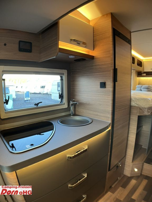 Semi-integrated motorhome Weinsberg CaraCompact Suite 640 MEG EDITION [PEPPER] Mietw: picture 15