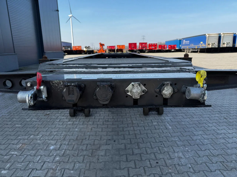 Container transporter/ Swap body semi-trailer Burg 20FT/3-axles, SAF INTRADISC, ADR (EXII, EXII, FL, AT), 2x LIFTAXLE, NL-Chassis, APK/ADR:06/2025: picture 20