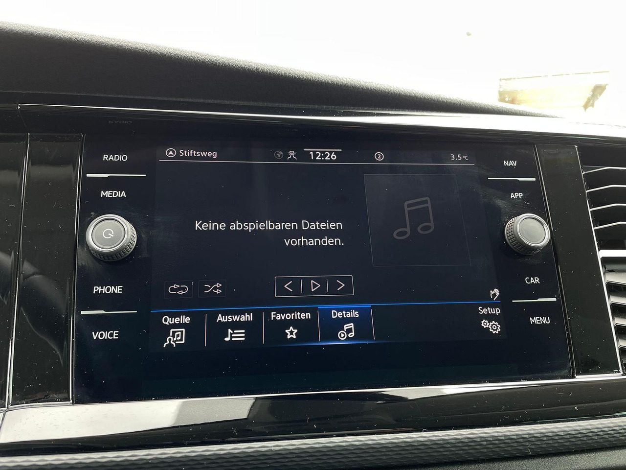 New Car Volkswagen T6.1 Transporter 2.0 TDI lang 4MOTION SITZHZ NAV: picture 19 New Car Volkswagen T6.1 Transporter 2.0 TDI lang 4MOTION SITZHZ NAV: picture 19