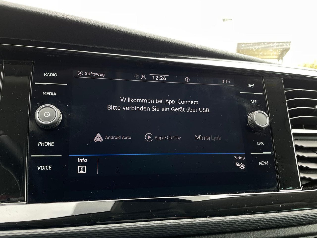 New Car Volkswagen T6.1 Transporter 2.0 TDI lang 4MOTION SITZHZ NAV: picture 21 New Car Volkswagen T6.1 Transporter 2.0 TDI lang 4MOTION SITZHZ NAV: picture 21