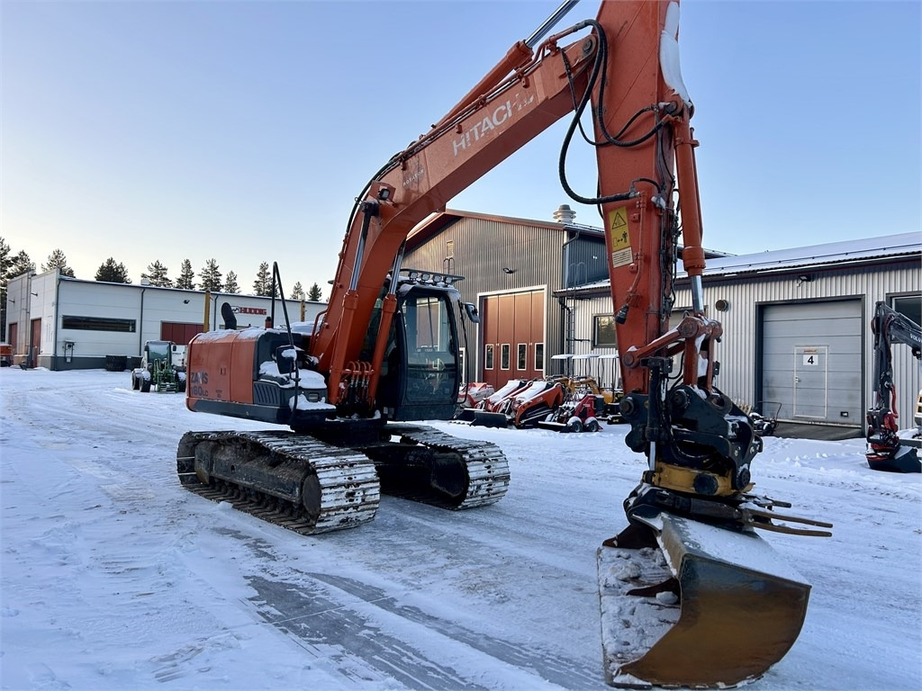 Crawler excavator Hitachi ZX160LC-5B PYÖRITTÄJÄLLÄ: picture 7