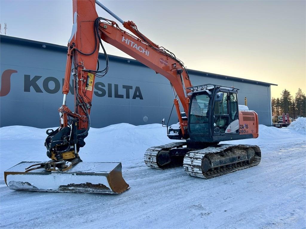 Crawler excavator Hitachi ZX160LC-5B PYÖRITTÄJÄLLÄ: picture 9