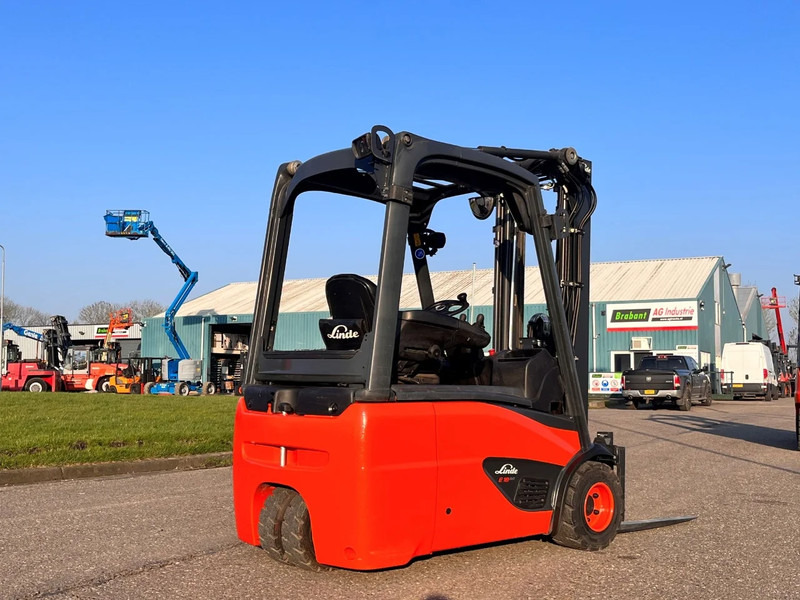 Electric forklift Linde E18L-02: picture 6