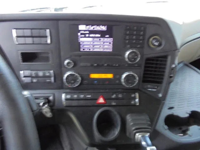 Cab chassis truck Mercedes-Benz Actros 2542 6X2: picture 12 Cab chassis truck Mercedes-Benz Actros 2542 6X2: picture 12