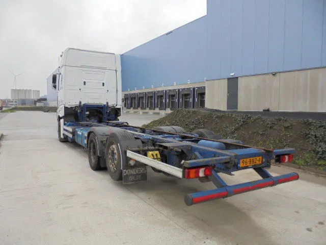 Cab chassis truck Mercedes-Benz Actros 2542 6X2: picture 7 Cab chassis truck Mercedes-Benz Actros 2542 6X2: picture 7