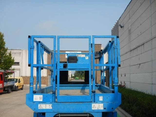 Scissor lift Genie GS2669RT: picture 10