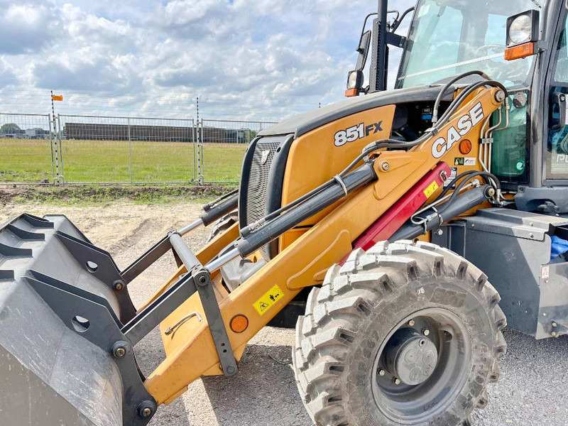 Backhoe loader Case 851FX Plus 4WD - New / Unused / Telescopic: picture 12