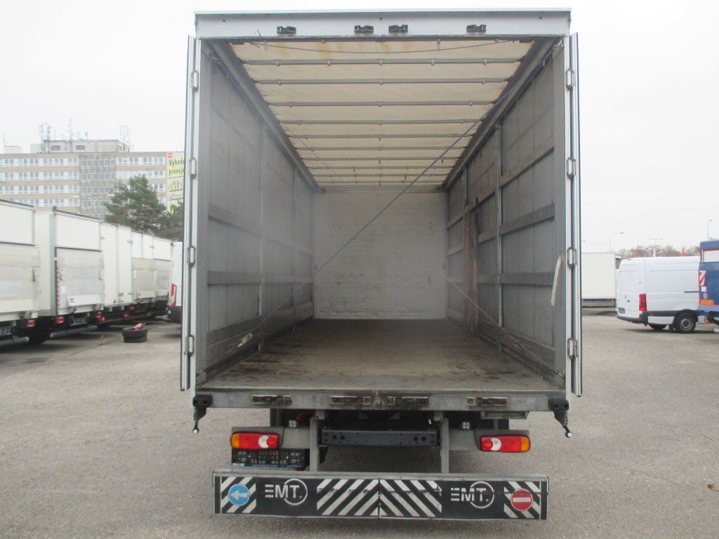 Curtain side truck DAF LF 12.230: picture 7