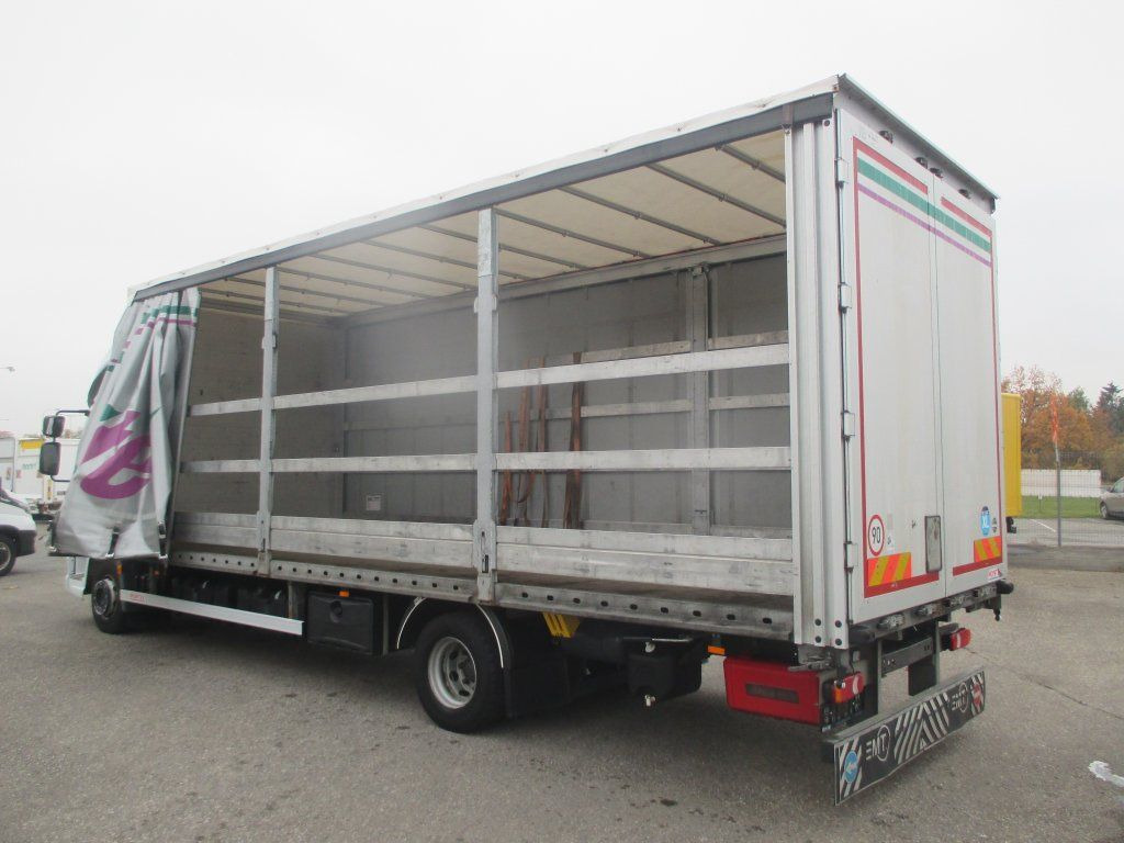 Curtain side truck DAF LF 12.230: picture 9