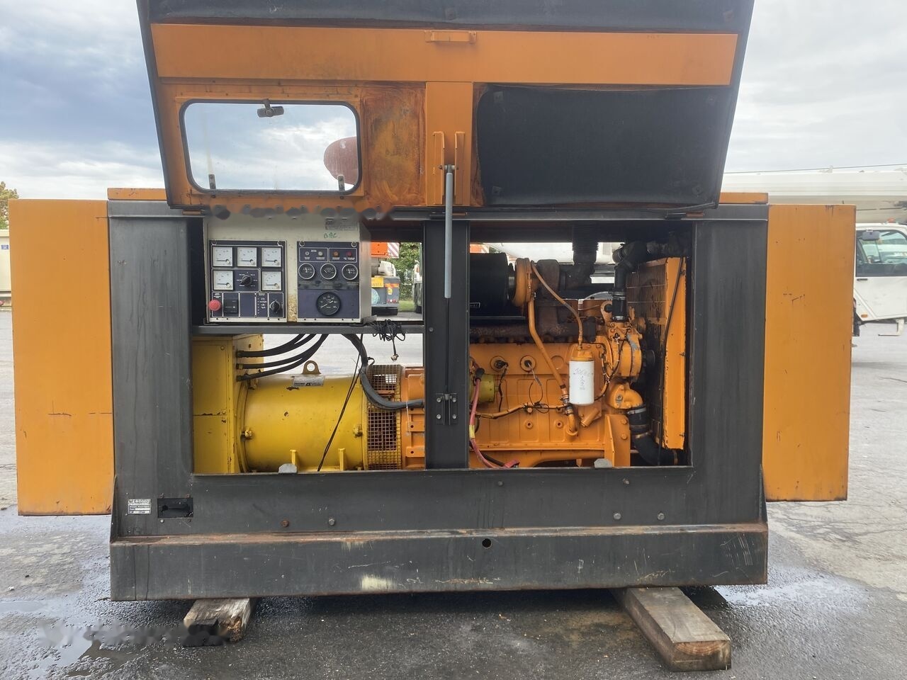 Generator set SDMO 100 kVa Cummins 6BT5.9: picture 6