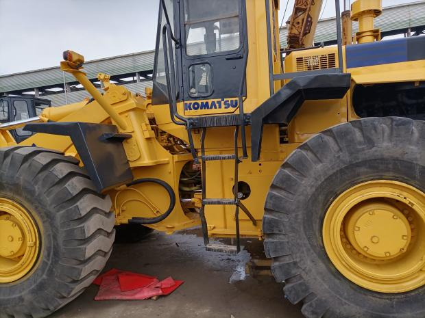 Wheel loader Komatsu WA470: picture 6