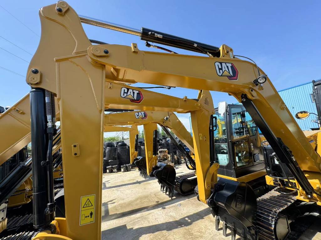 Mini excavator CAT 305.5 E CR: picture 8