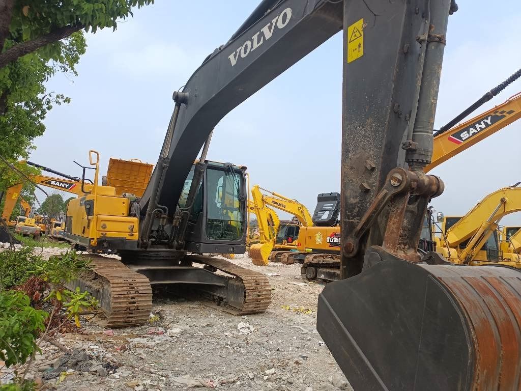 Crawler excavator Volvo EC 250 D L: picture 6